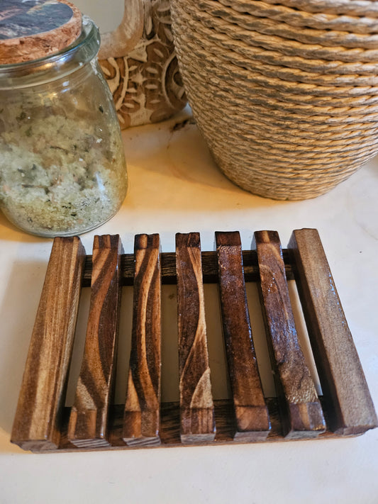 The Artisan’s Soap Cradle | Wood & Gloss